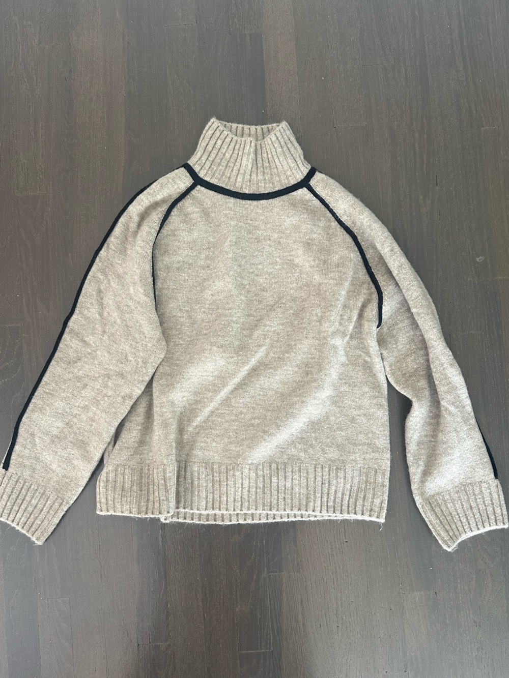 Ellen Tracy Tan Crewneck Sweater with Black Trim Size M